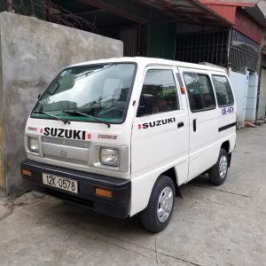 Xe Suzuki cũ giá rẻ 7 chỗ ngồi đời 2001.